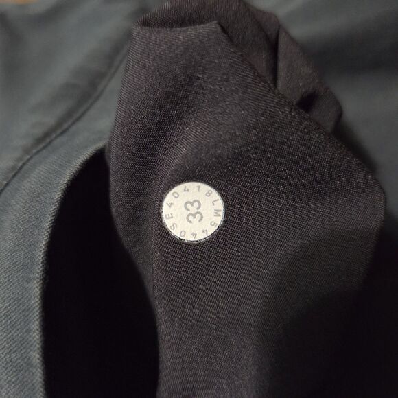 Lululemon Commission Pants Men's 34x28 Gray Classic Fit Chino Casual LM5440S - Picture 4 of 6